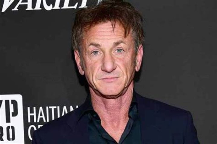 10 Cheap Celebrities Who Are Terrible Tippers