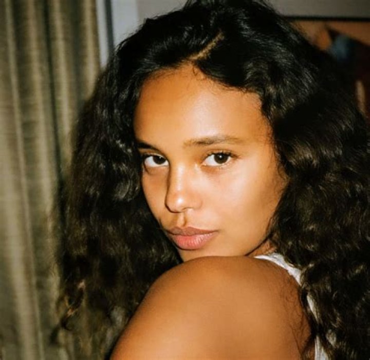 Alisha Boe – Celebsgraphy