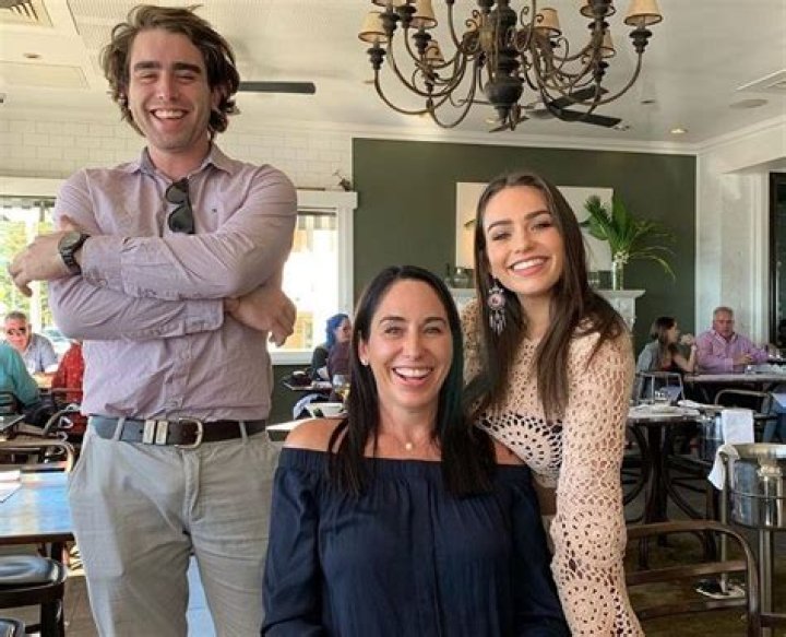 Cartia Mallan Age - Bio, Wiki, Height, Net Worth, Relationship (2023)