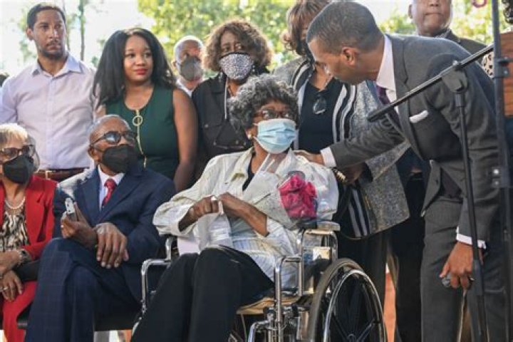 Claudette Colvin, The Civil Rights Hero Who Refused To Give Up Her Seat