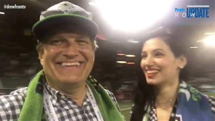 Drew Carey is Engaged. Meet his Fiance Amie Harwick. 2022