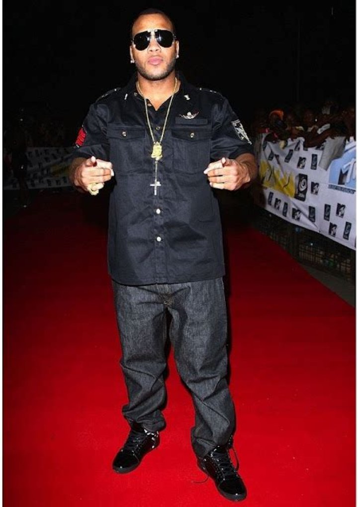 How tall is Flo Rida