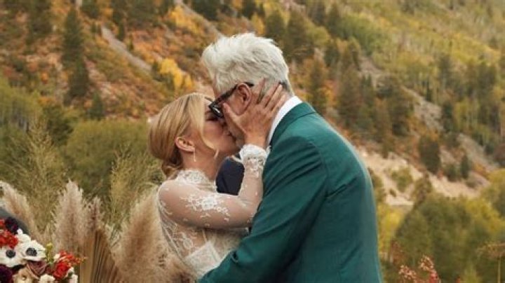 How tall is James Gunn