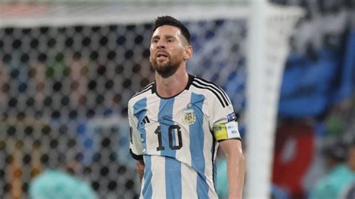 How tall is Lionel Messi