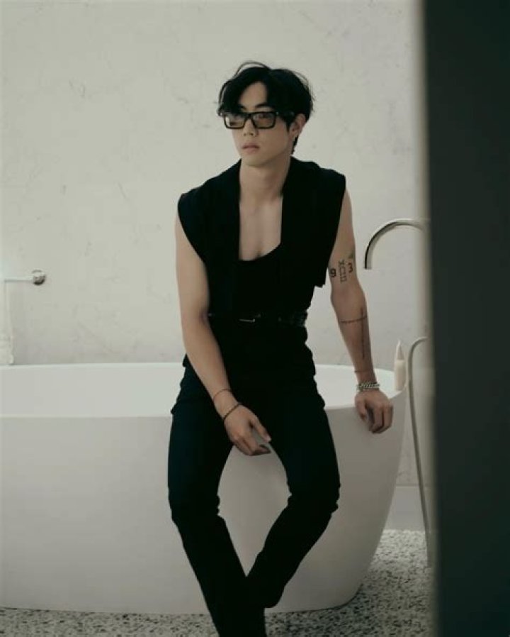 Mark Tuan Age | Wiki, Net worth, Bio, Height, Girlfriend ?