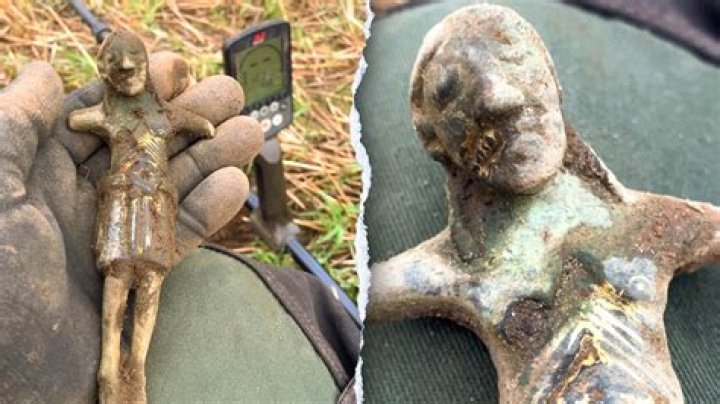 Roman 'Toilet Spoon' Discovered By Metal Detectorist In Wales