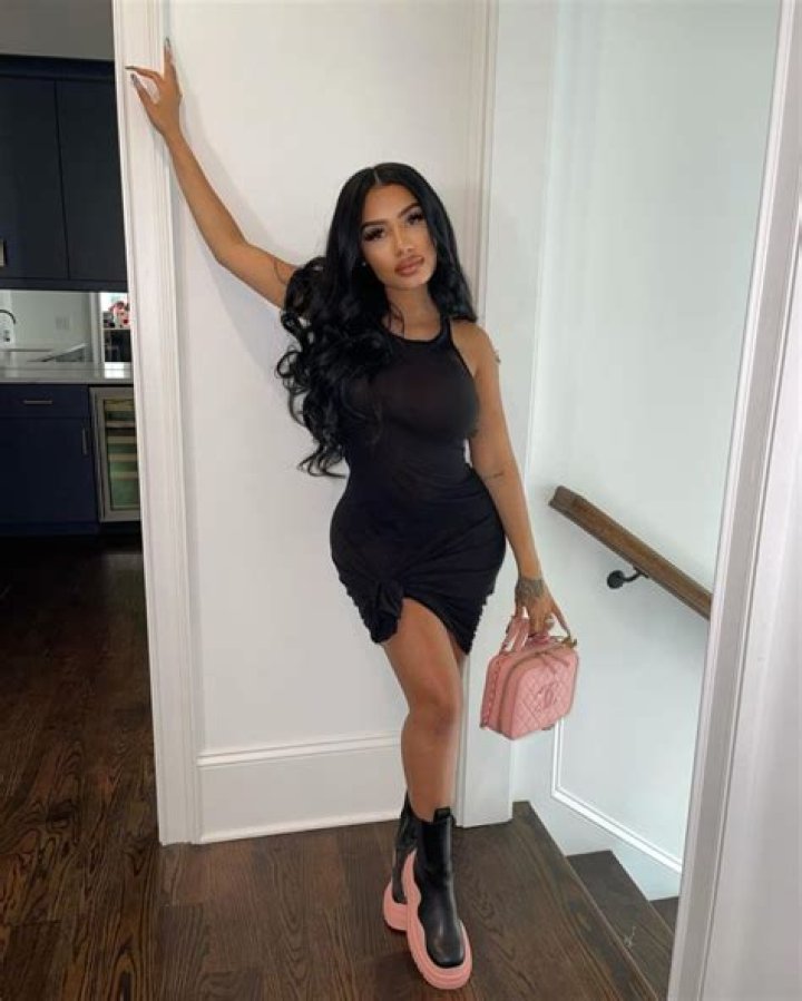 Shirley (fav foreign) Age | Baby, Wiki, Net worth, Bio, Height, Boyfriend